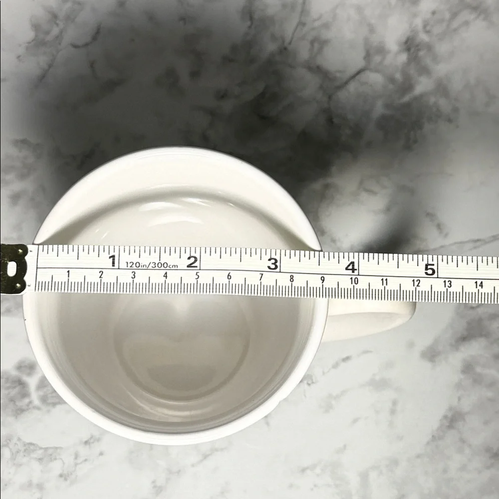 Royal Norfolk White Mug with Silver Snowflake Design